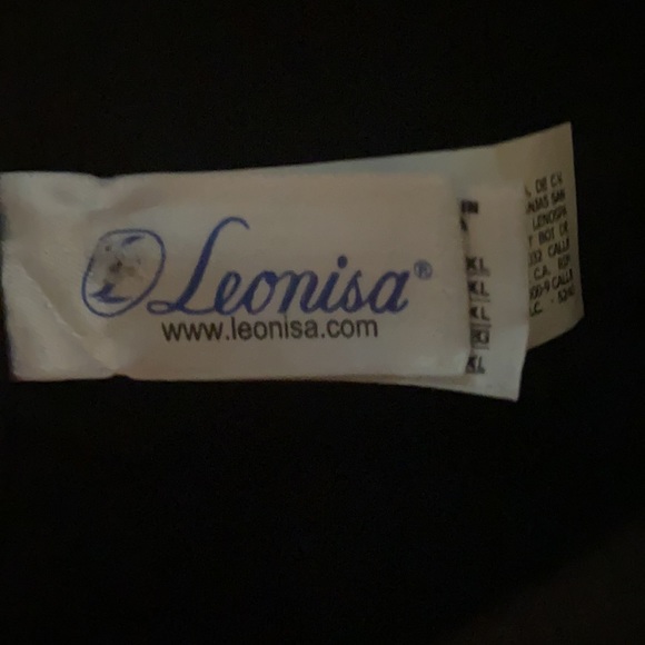 Leonisa - Picture 9 of 11